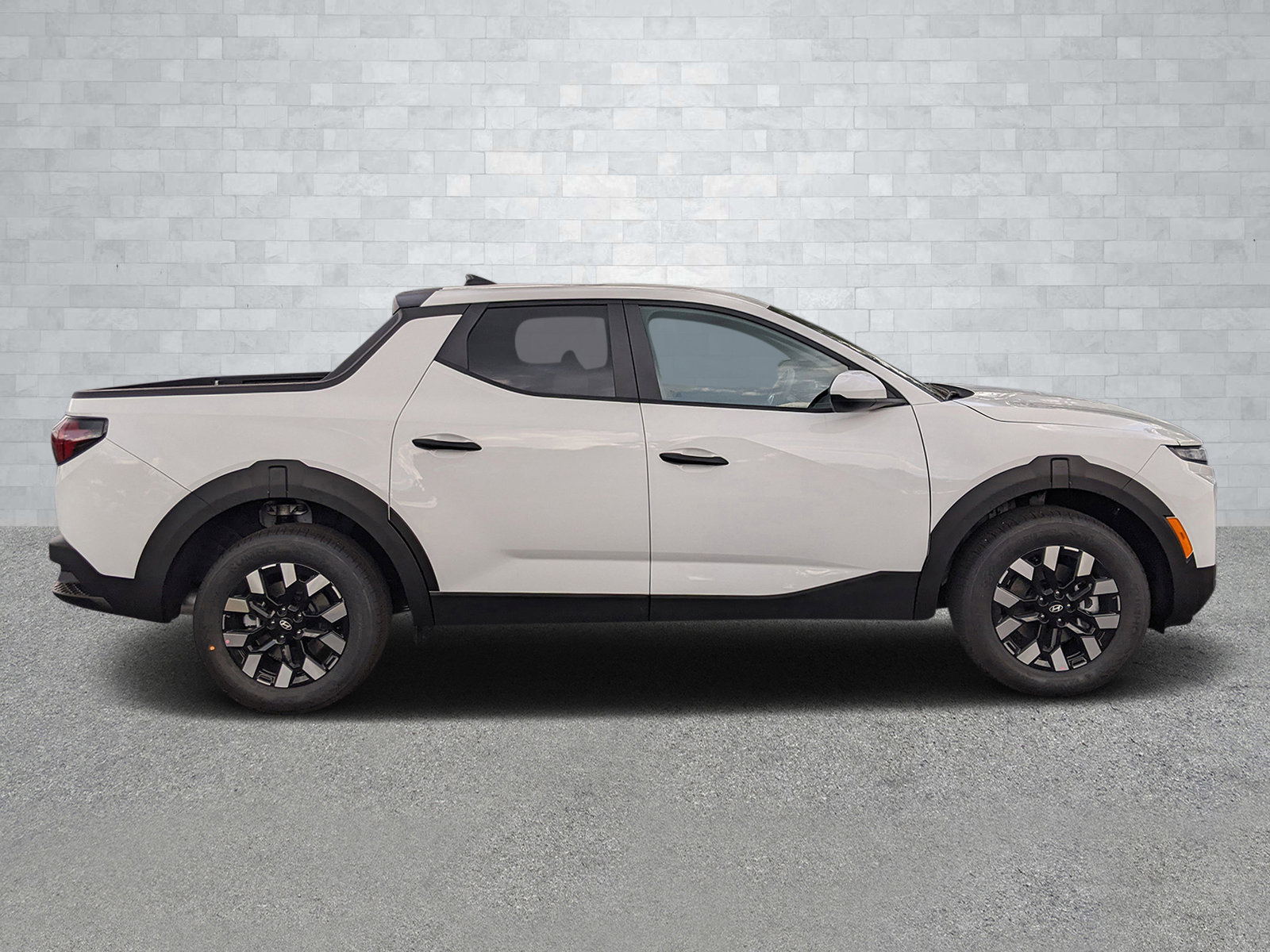 New 2025 Hyundai Santa Cruz SE image 4