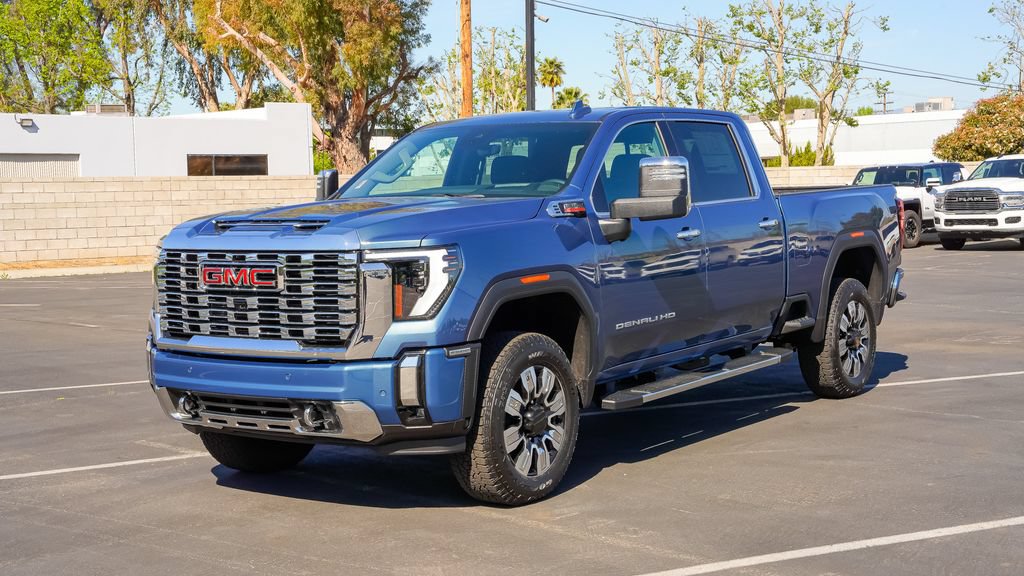 New 2026 GMC Sierra 2500 Denali w/ Denali Reserve Package AWD/4WD image 3