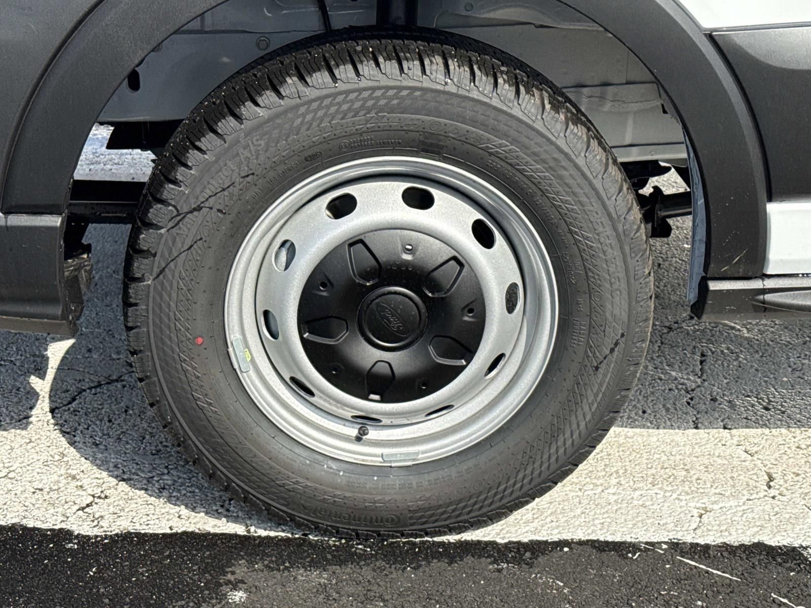 New 2026 Ford Transit 250 148 Medium Roof RWD image 9