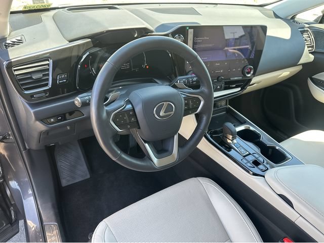 Certified 2026 Lexus NX 350 AWD w/ Accessory Package (2T) image 38