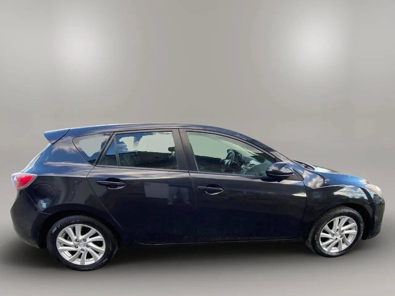 Used 2012 MAZDA MAZDA3 i Touring image 8