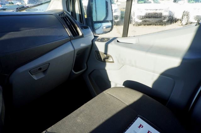 Used 2019 Ford Transit 150 XLT image 27