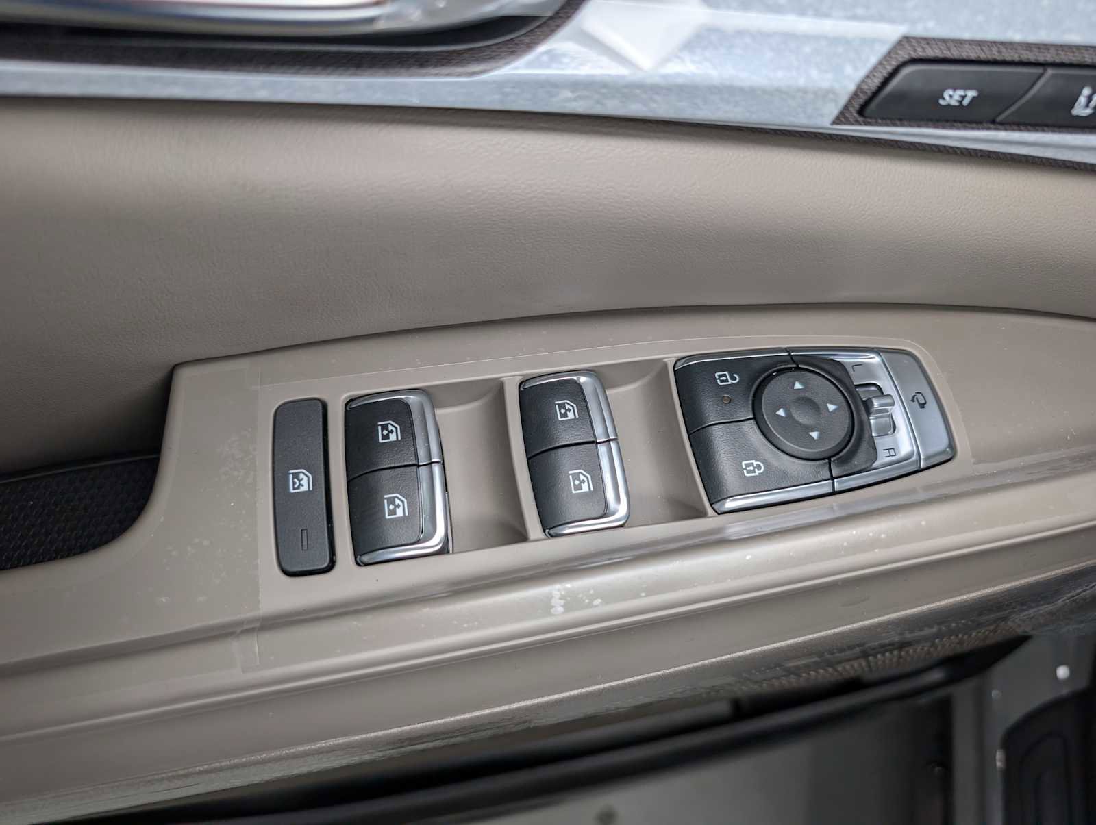 New 2026 Kia Carnival EX image 32