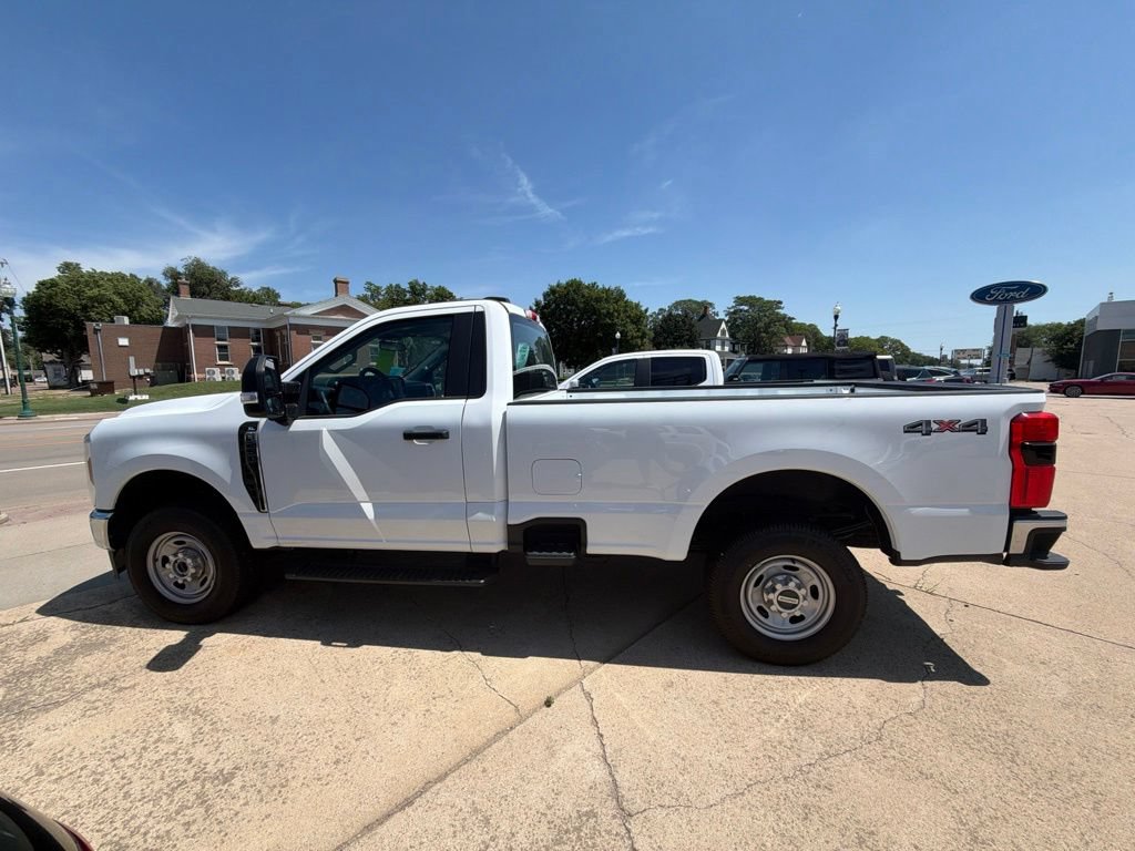Used 2024 Ford F250 XL w/ 360-Degree Camera Package AWD/4WD image 7