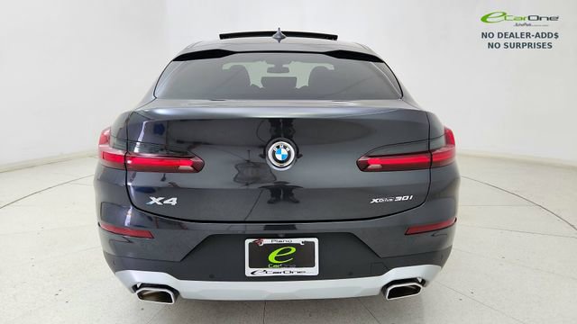 Used 2025 BMW X4 xDrive30i AWD/4WD image 5