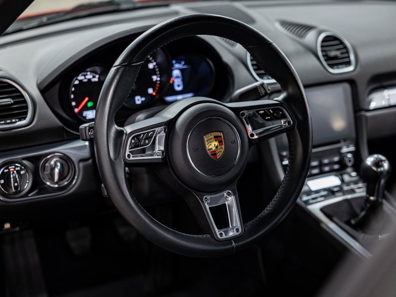 Used 2022 Porsche 718 Cayman RWD image 11