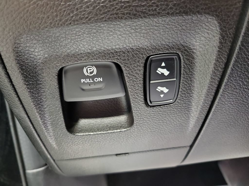 Used 2020 RAM 1500 Limited AWD/4WD image 39