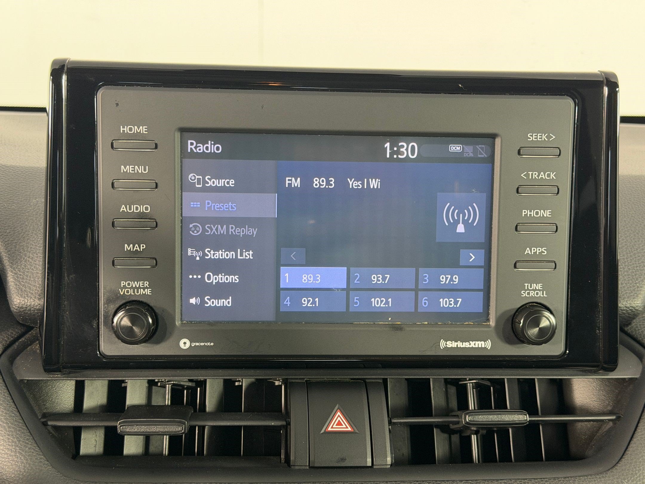Used 2021 Toyota RAV4 LE FWD image 19