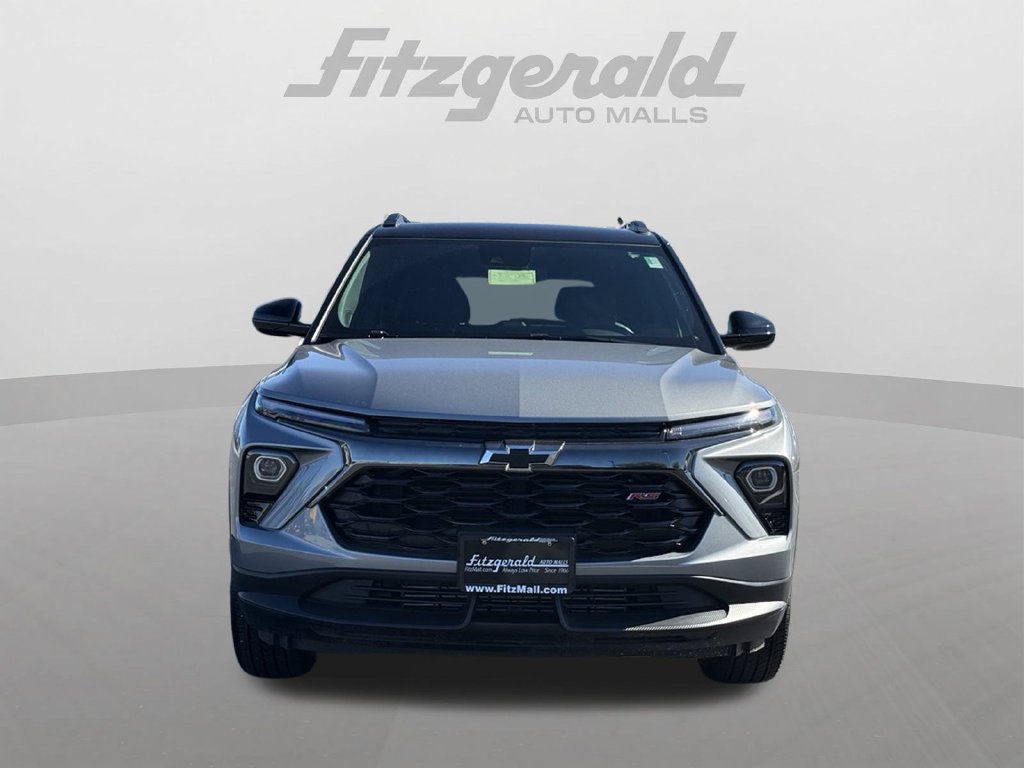 Used 2025 Chevrolet TrailBlazer RS AWD/4WD image 3