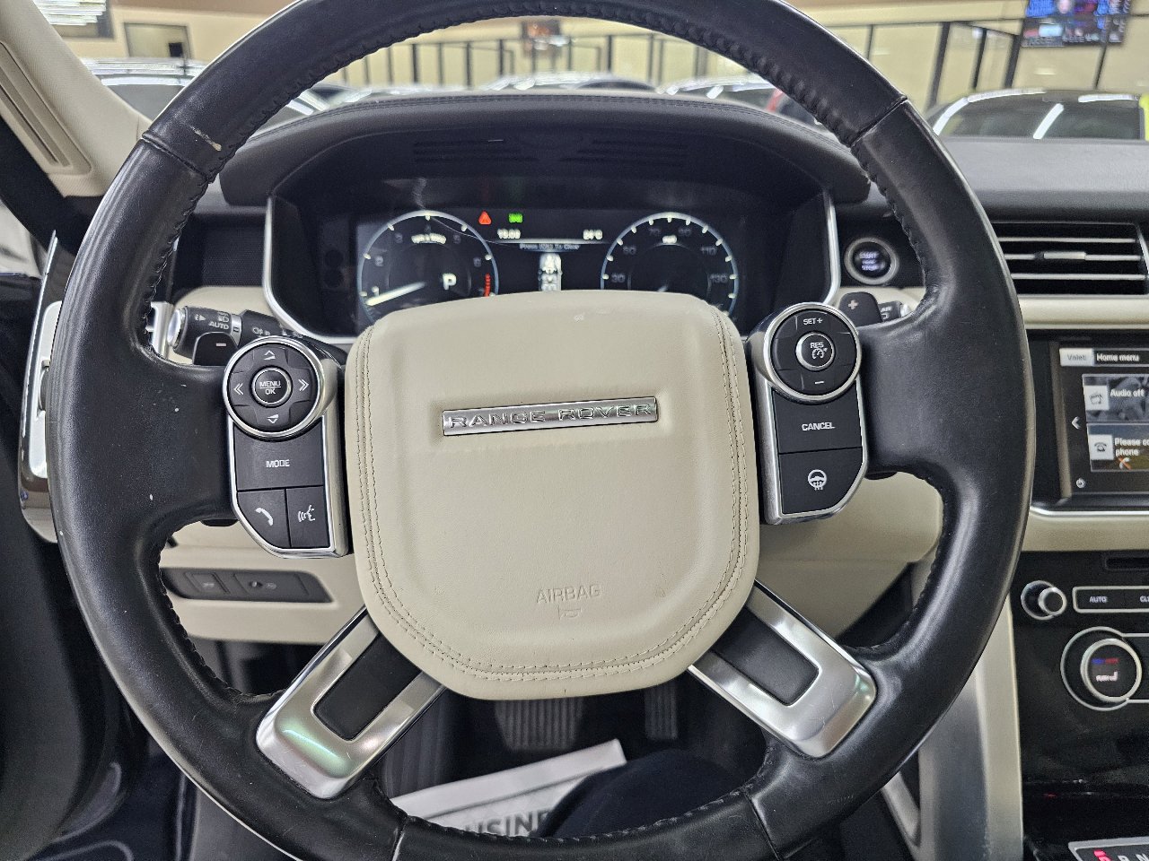 Used 2016 Land Rover Range Rover HSE image 29
