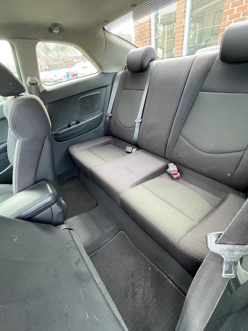 Used 2010 Kia Forte Koup EX image 15