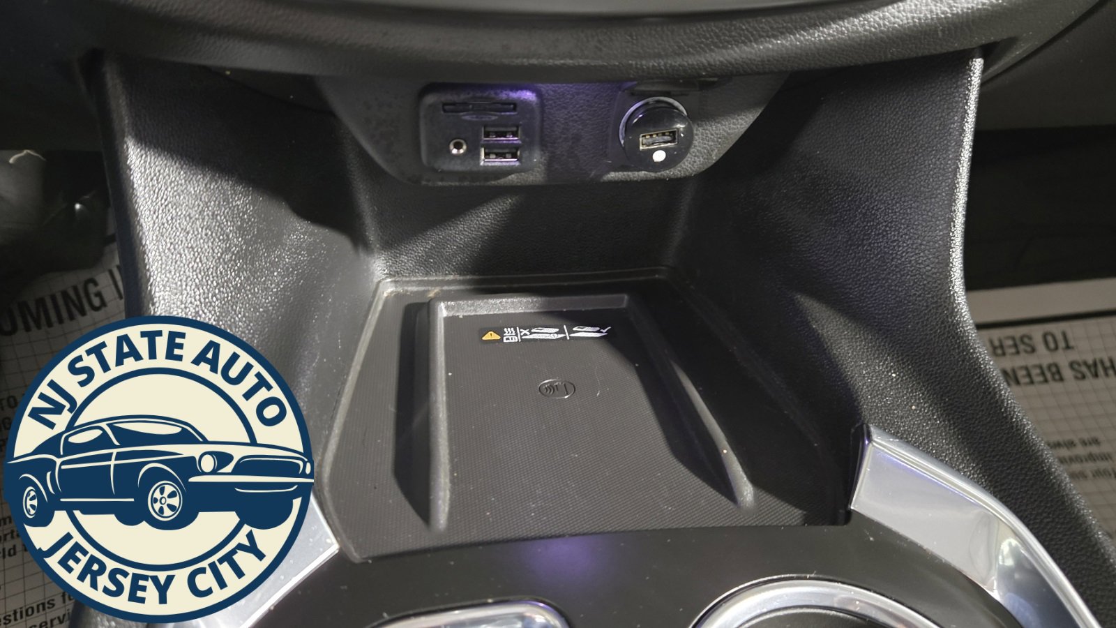 Used 2021 Chevrolet Traverse Premier image 17