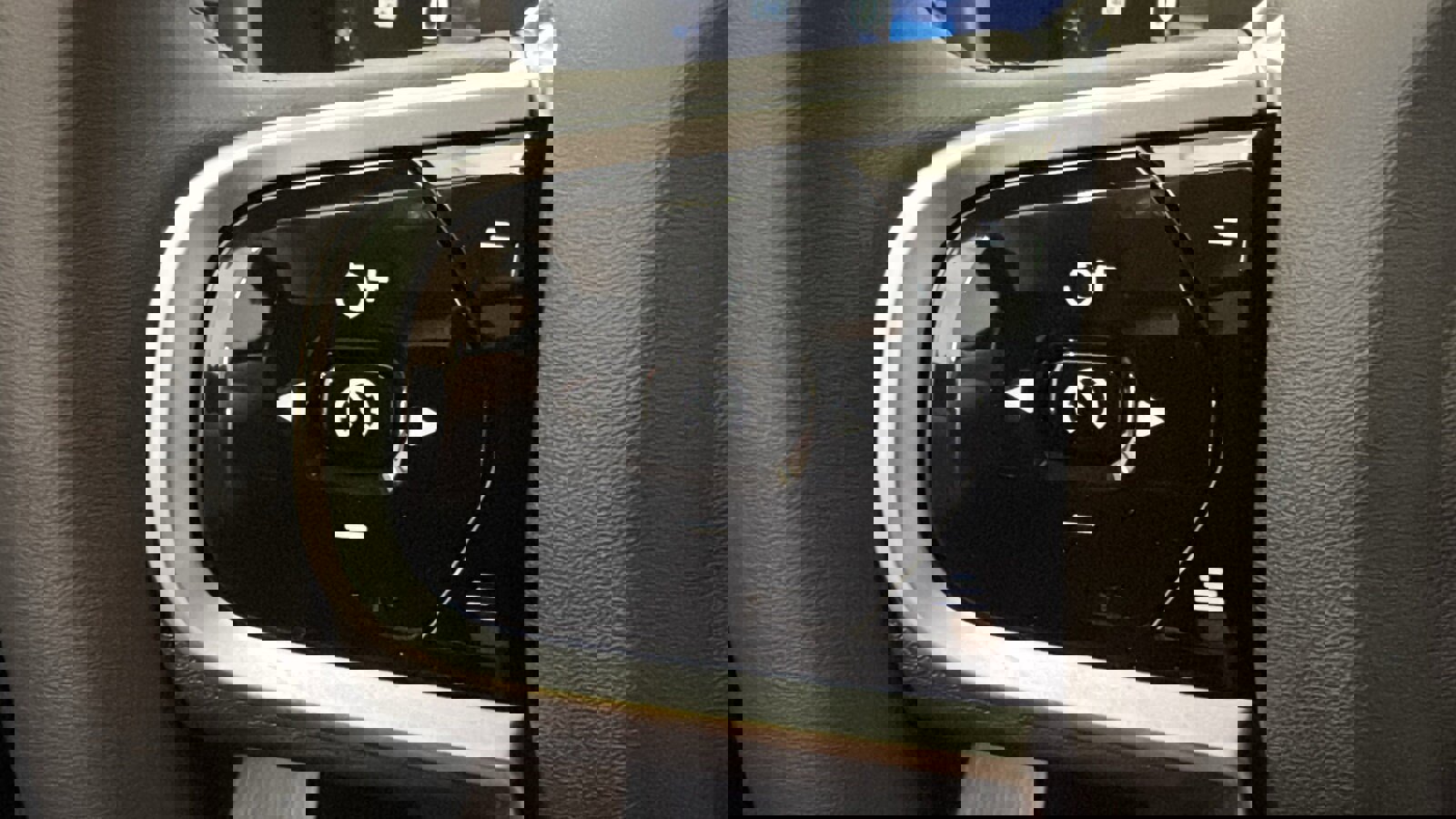 New 2026 Volvo XC90 B6 Ultra image 13