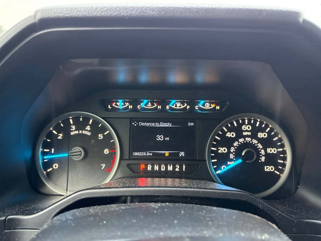 Used 2015 Ford F150 XLT w/ Equipment Group 302A Luxury AWD/4WD image 27