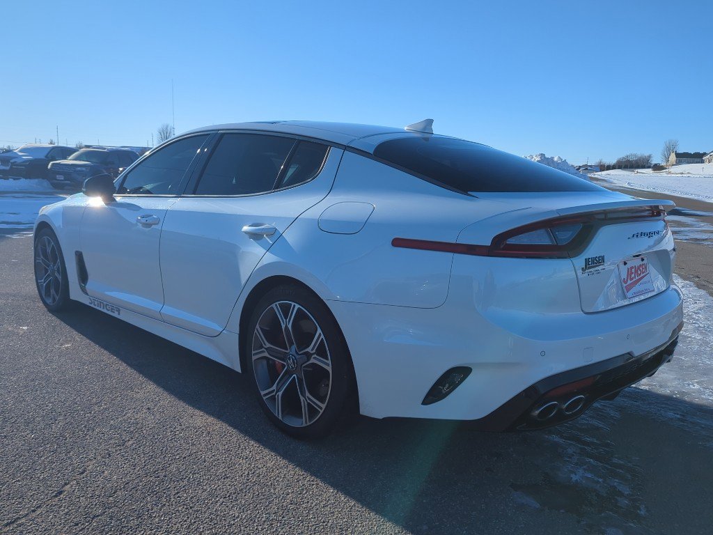 Used 2018 Kia Stinger GT2 image 5