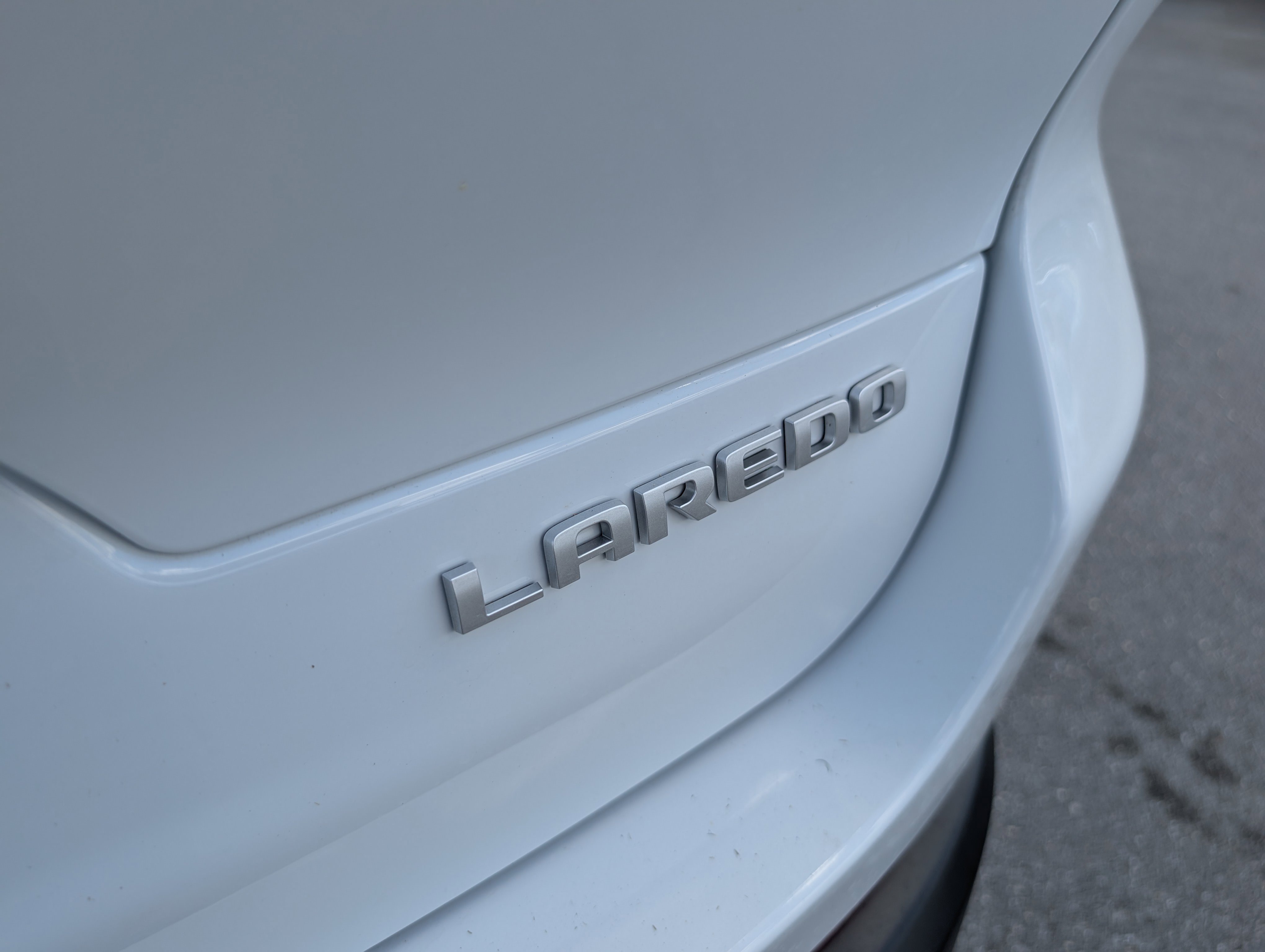 New 2025 Jeep Grand Cherokee L Laredo image 6