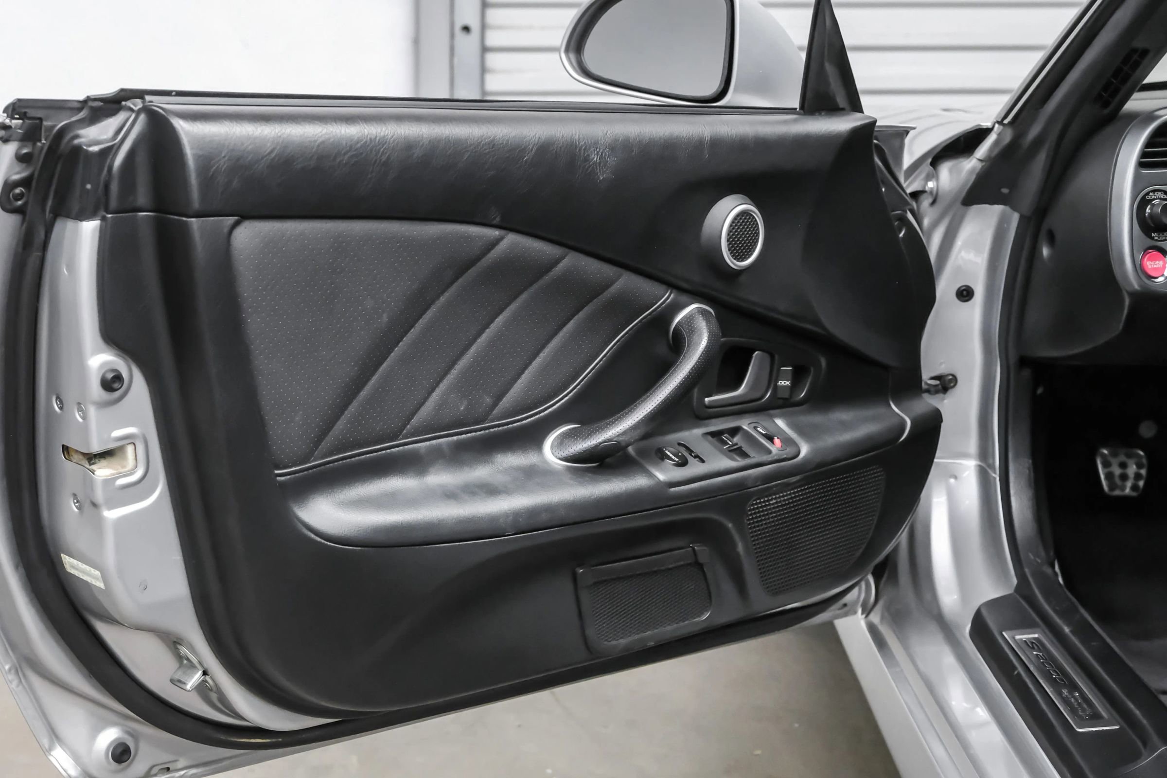 Used 2003 Honda S2000 image 28