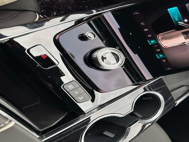 New 2026 Cadillac Escalade ESV Sport w/ Touring Package AWD/4WD image 28