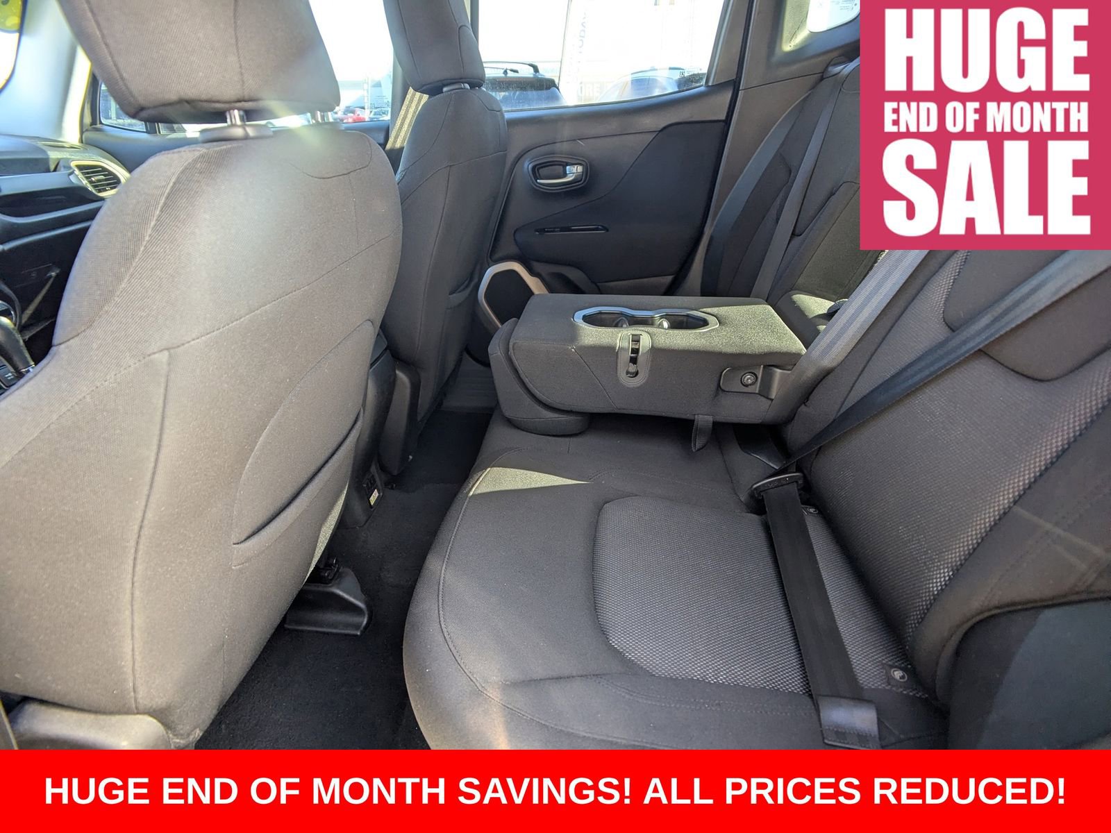 Used 2017 Jeep Renegade Latitude w/ Safety & Security Group image 15