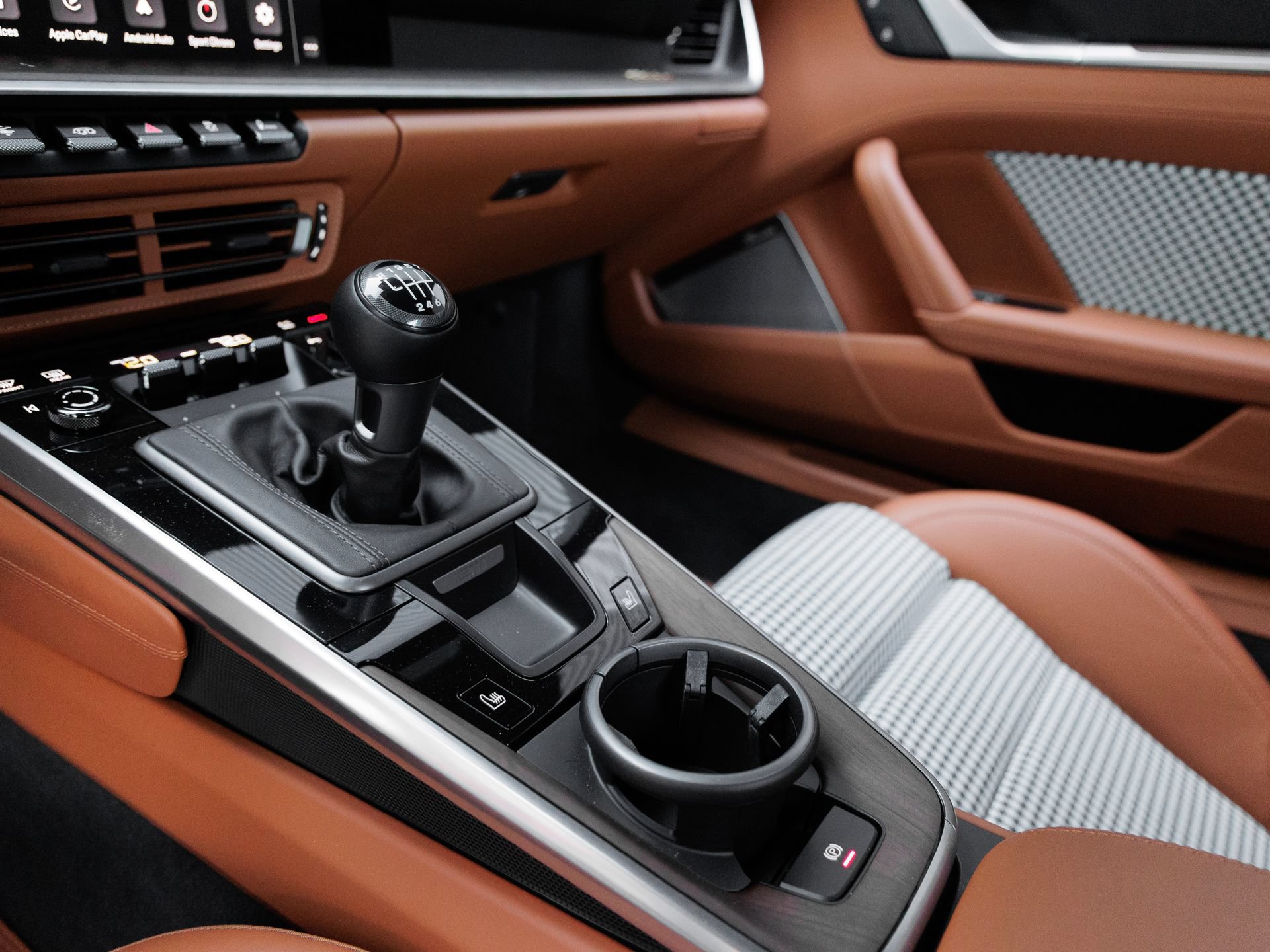 Certified 2023 Porsche 911 Sport Classic RWD image 27