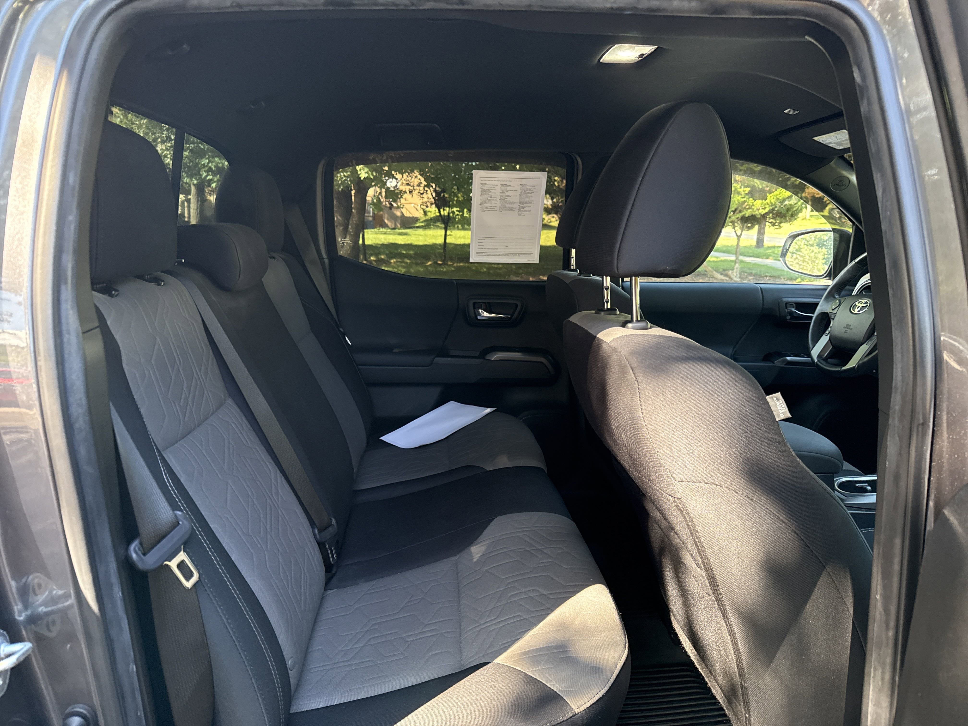 Used 2022 Toyota Tacoma TRD Off-Road w/ Technology Package image 9