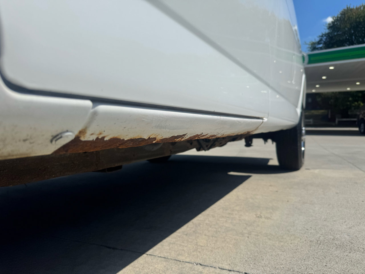 Used 2018 Chevrolet Express 2500 image 7