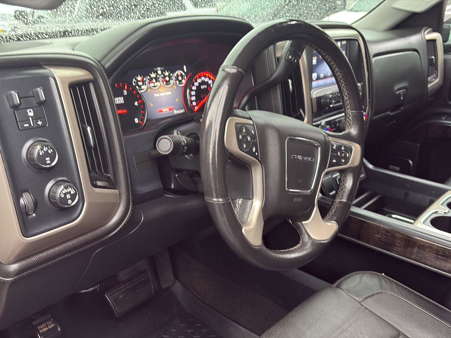 Used 2015 GMC Sierra 3500 Denali w/ Duramax Plus Package image 35