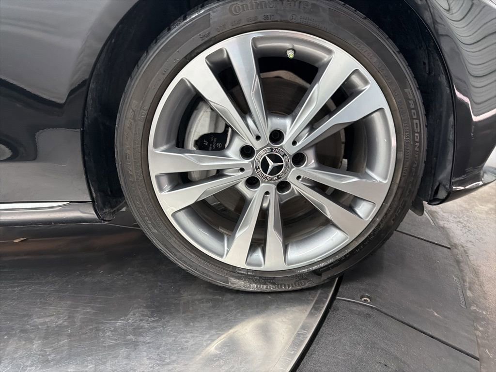 Used 2018 Mercedes-Benz C 300 Sedan image 9
