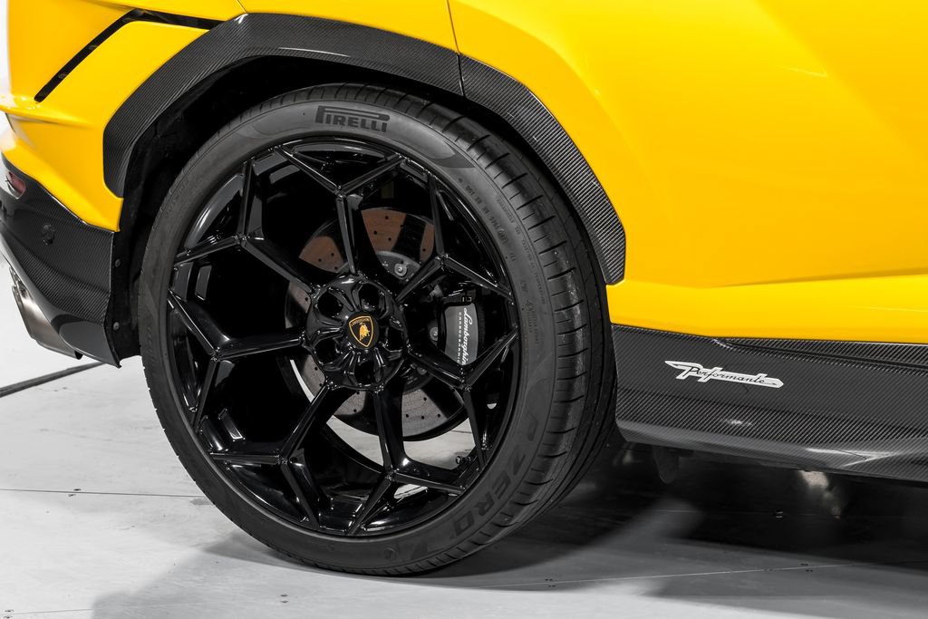 Used 2023 Lamborghini Urus Performante AWD/4WD image 57