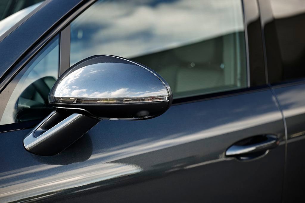 Certified 2026 Porsche Macan image 41