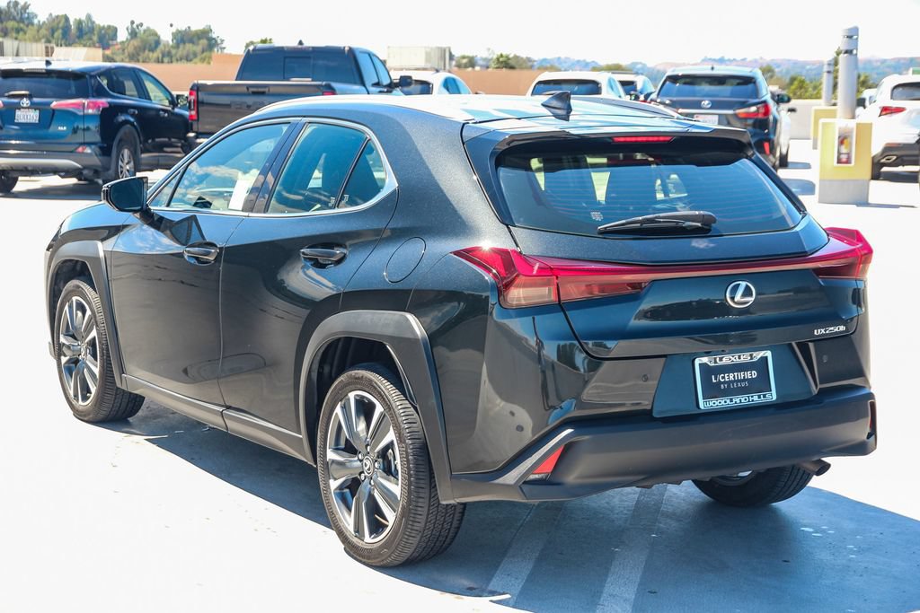 Certified 2024 Lexus UX 250h FWD image 7