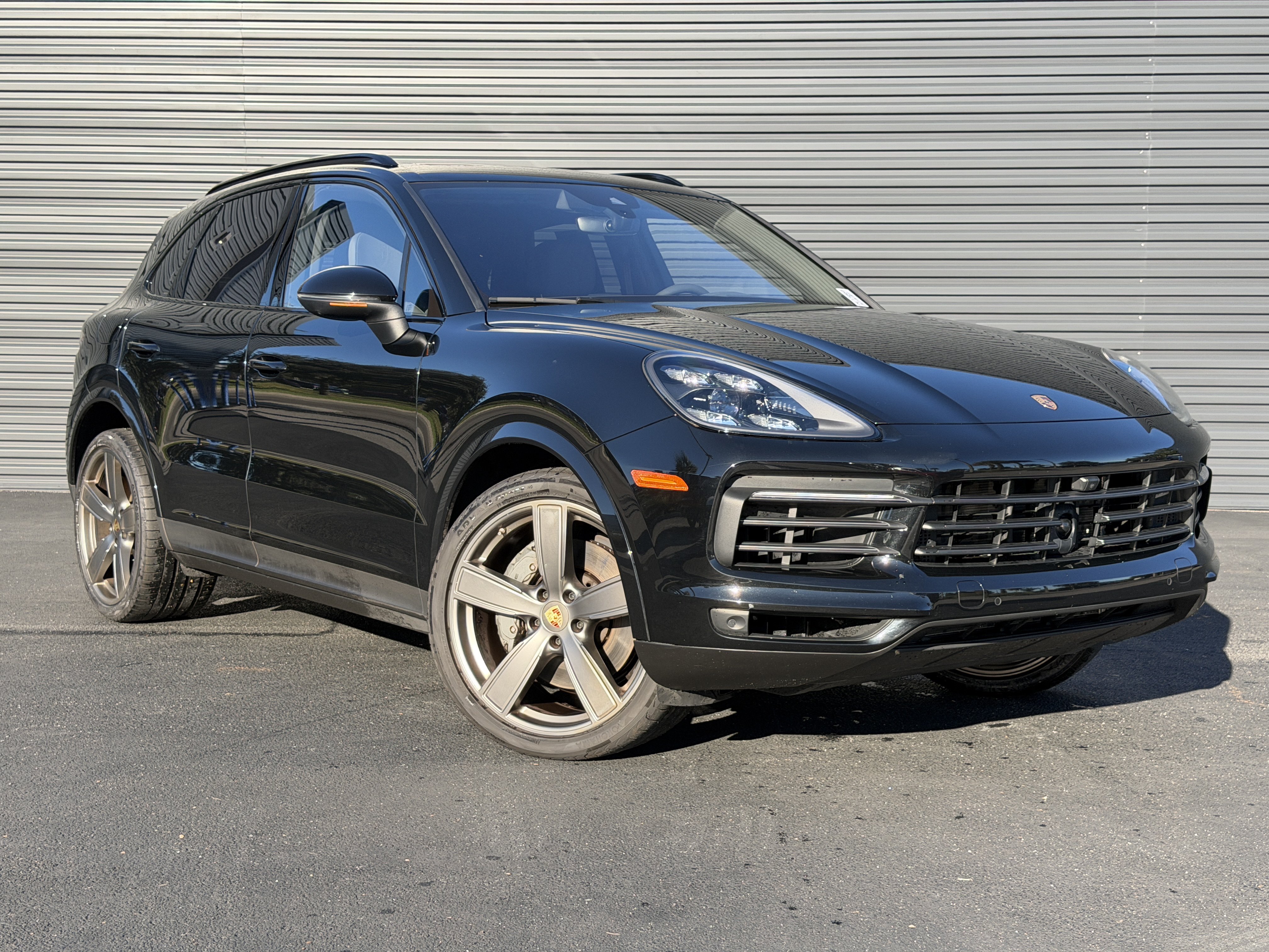 Used 2023 Porsche Cayenne S Platinum AWD/4WD image 14