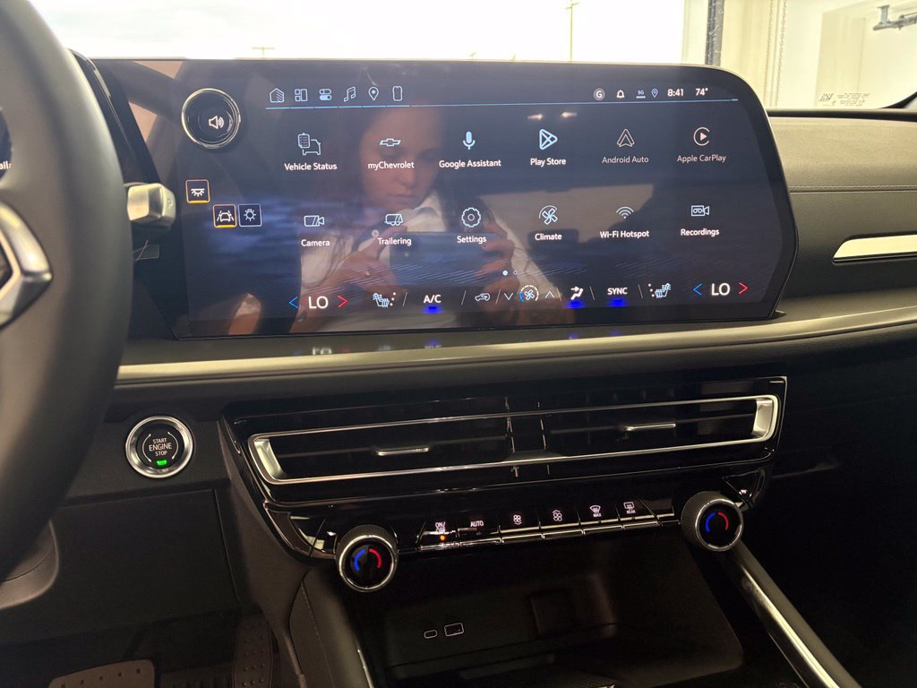 New 2027 Chevrolet Traverse LT FWD image 6