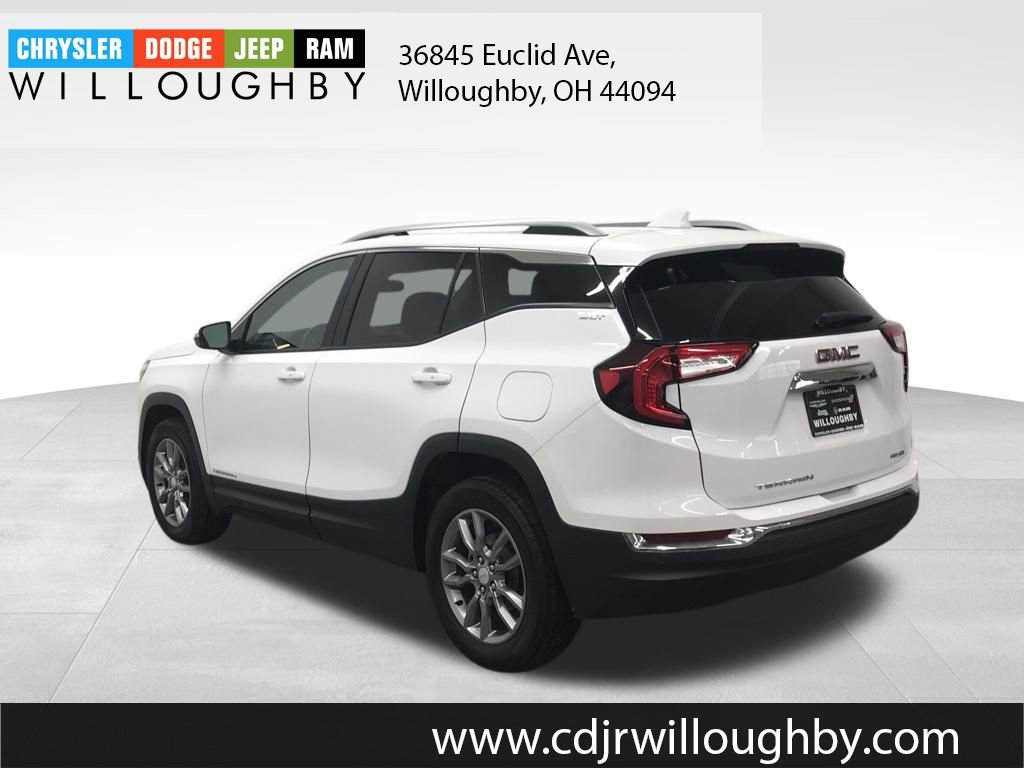 Used 2022 GMC Terrain SLT w/ Infotainment Package II image 6