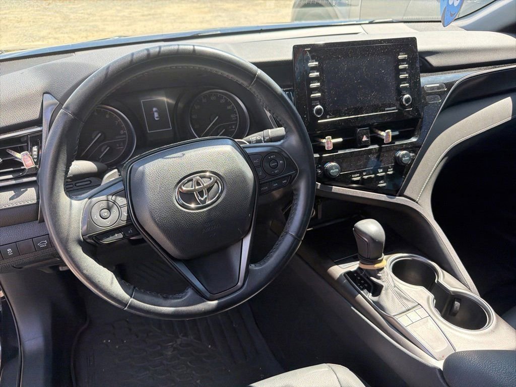 Used 2023 Toyota Camry SE image 10