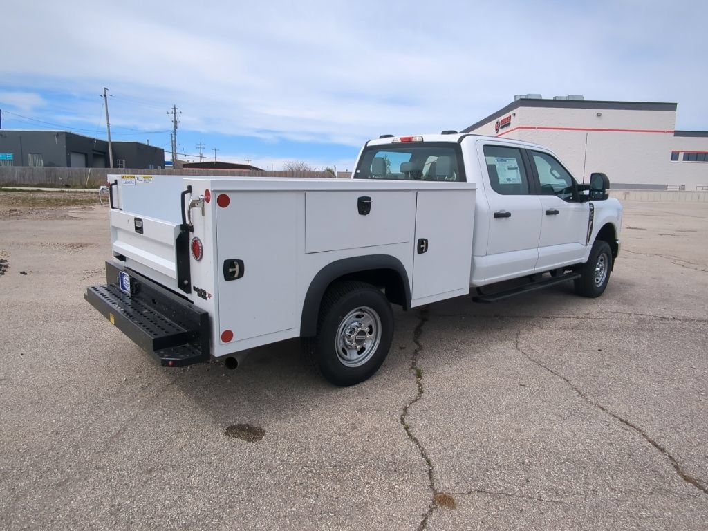 New 2026 Ford F350 XL w/ XL Chrome Package AWD/4WD image 10
