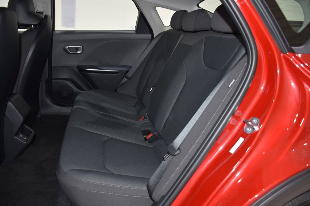New 2025 Kia K4 LXS image 26