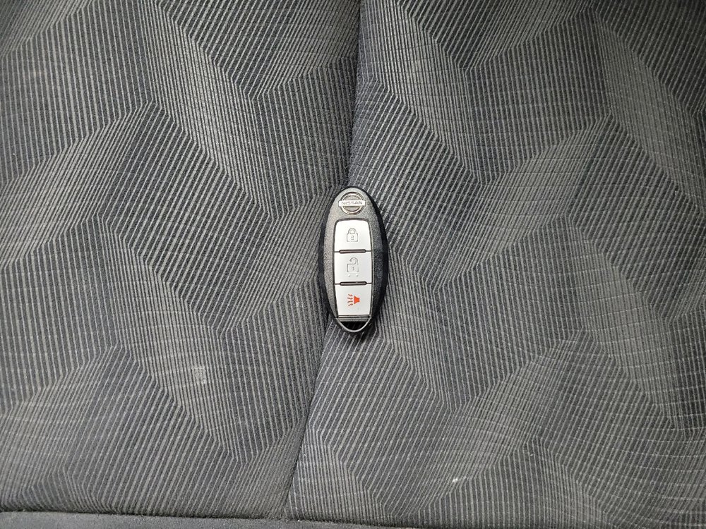 Used 2014 Nissan Rogue SV AWD/4WD image 32