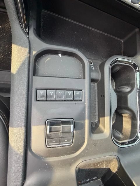 Used 2025 GMC Sierra 3500 AT4 w/ AT4 Premium Plus Package AWD/4WD image 5