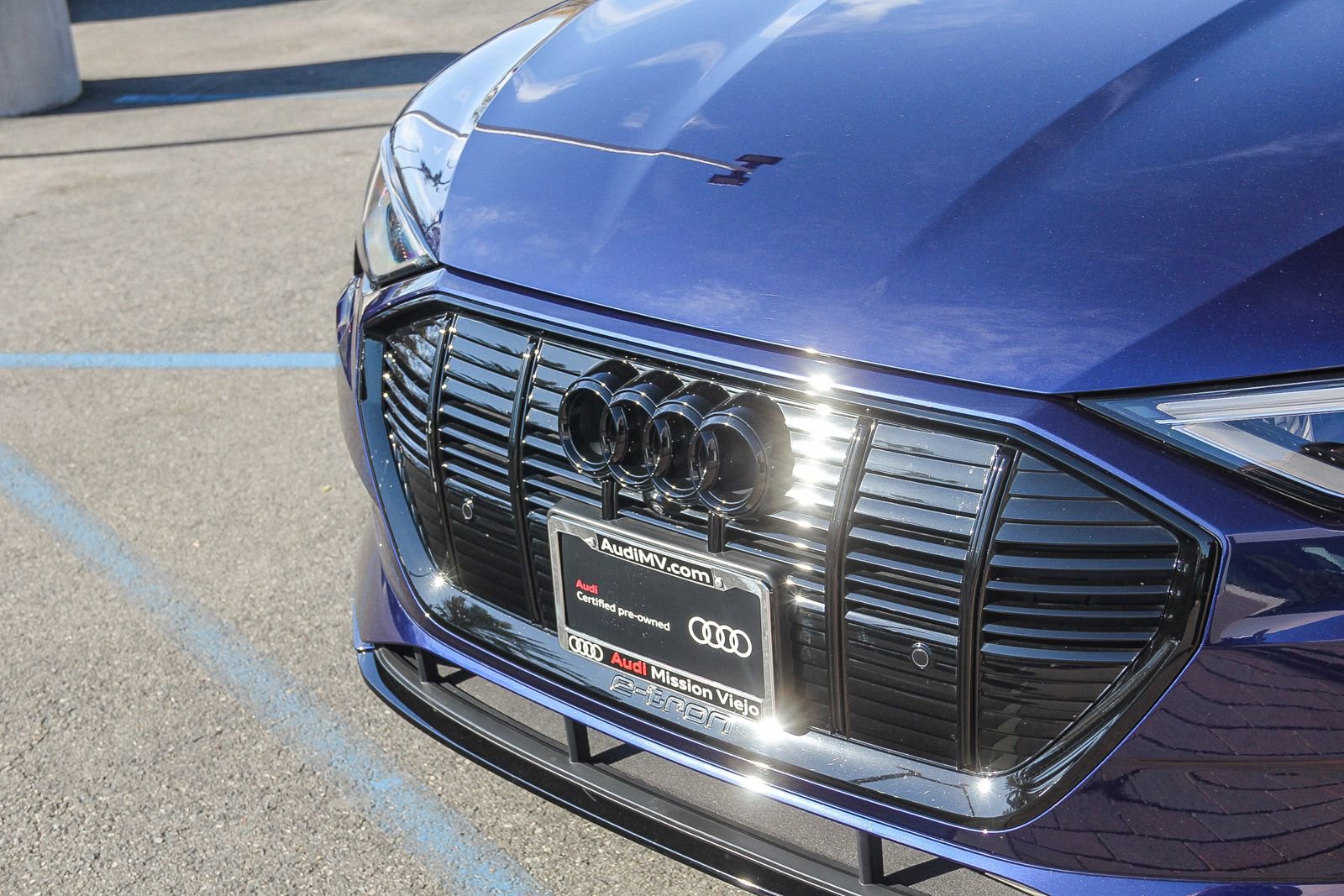 Certified 2022 Audi e-tron Premium w/ Convenience Plus Package image 13