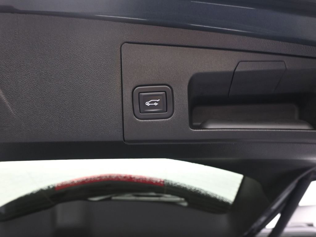 Used 2023 Cadillac XT5 Premium Luxury image 16
