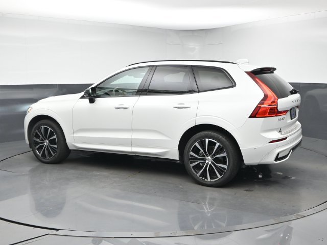 Used 2024 Volvo XC60 B5 Plus w/ Protection Package Premier AWD/4WD image 6