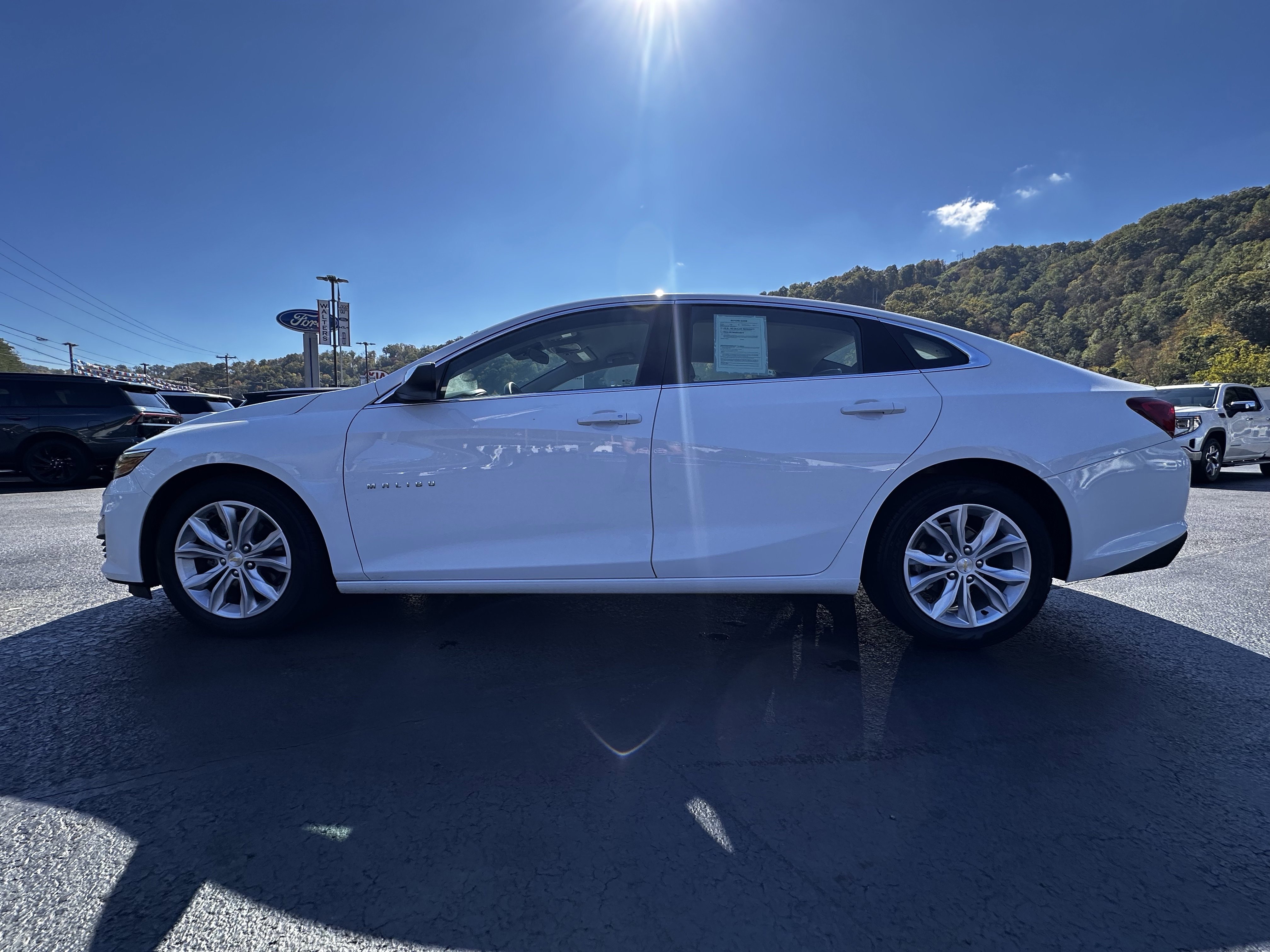 Used 2023 Chevrolet Malibu LT w/ Driver Confidence Package image 17