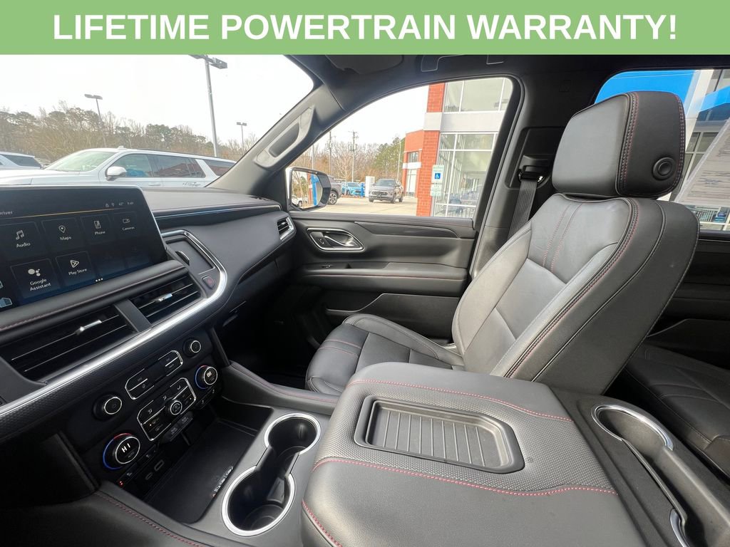 Used 2024 Chevrolet Suburban RST w/ Luxury Package image 17