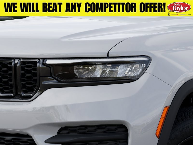 New 2025 Jeep Grand Cherokee Altitude w/ Trailer Tow Package AWD/4WD image 11