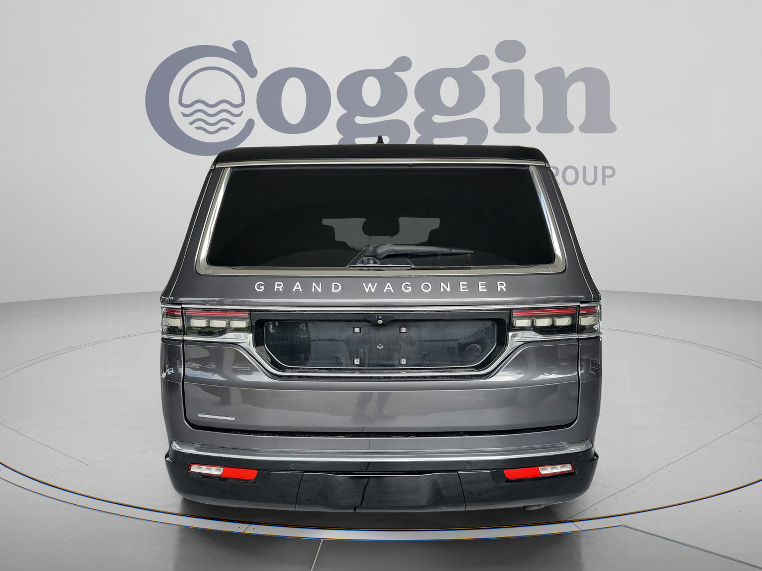 Used 2022 Jeep Grand Wagoneer Series II w/ Convenience Group III AWD/4WD image 4