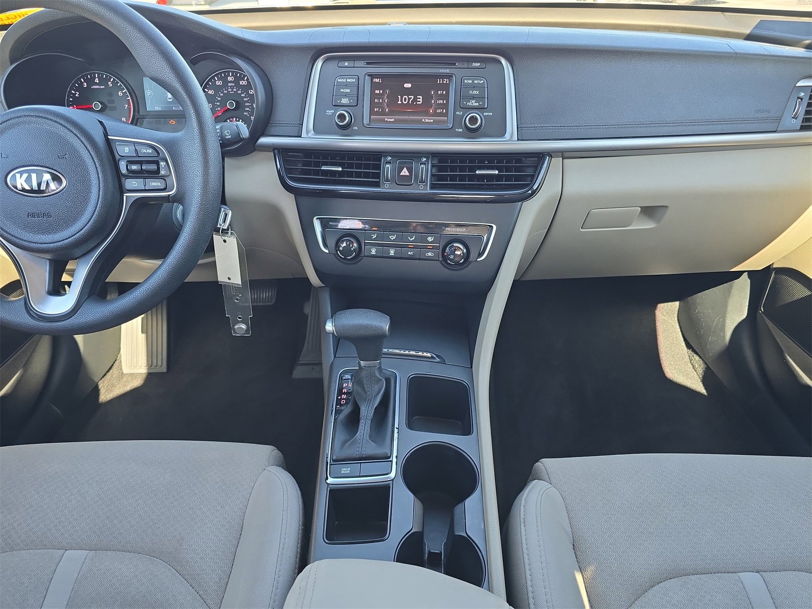 Used 2017 Kia Optima LX image 11