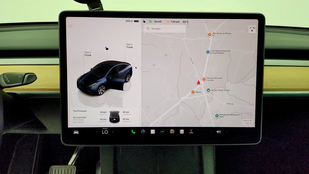 Used 2024 Tesla Model Y Long Range RWD image 23