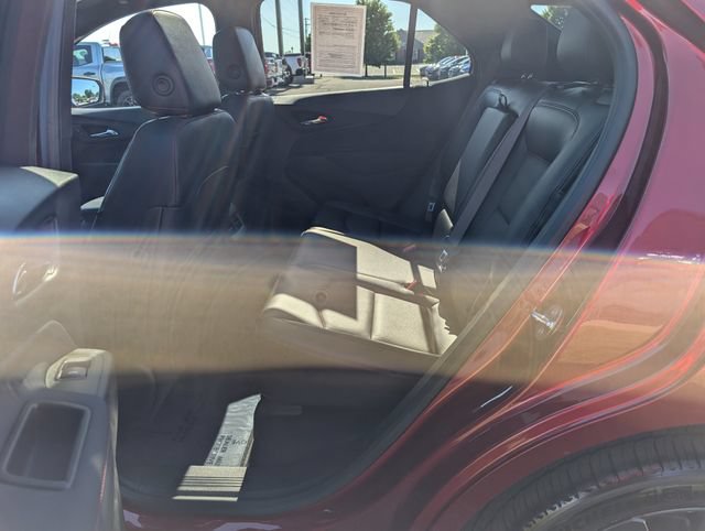 Used 2022 Chevrolet Equinox RS w/ RS Leather Package AWD/4WD image 23