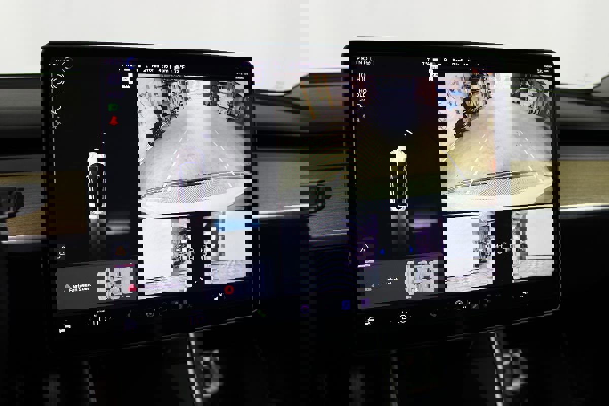 Used 2020 Tesla Model 3 Standard Range Plus image 14